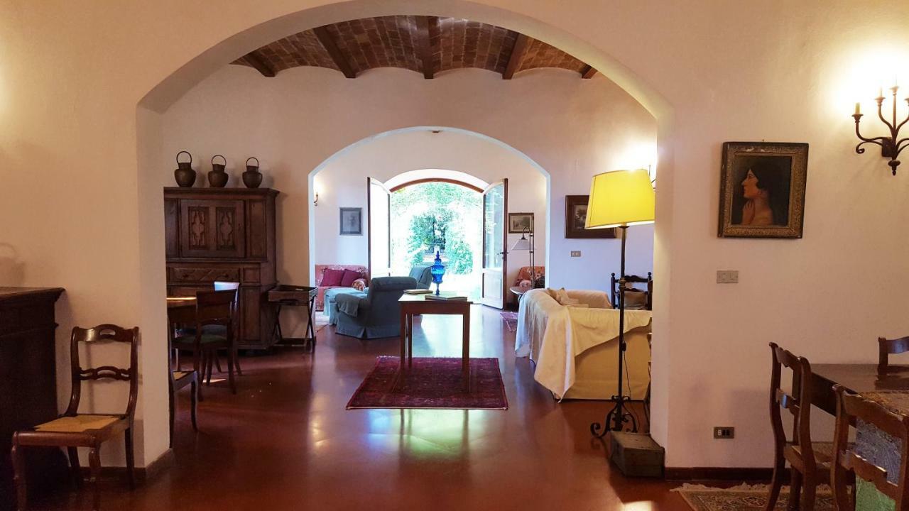 Villa Larniano Сиена Екстериор снимка